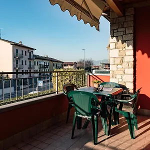  Apartment Gardappartamenti Artisti Pool